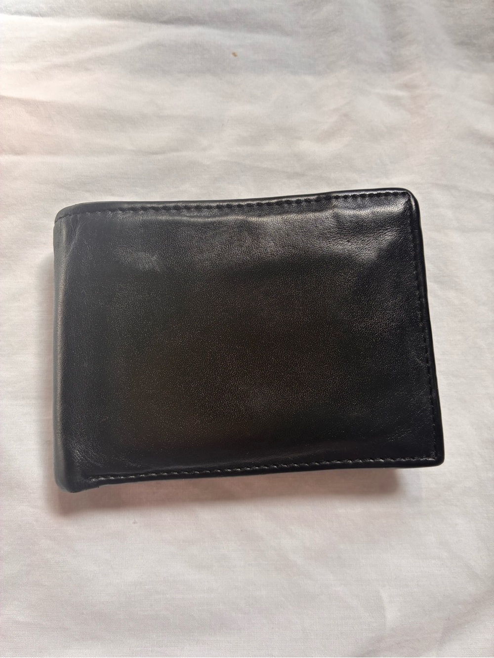 Buffalo David Bitton Men’s Black Genuine Leather Bi-Fold Wallet with ID window